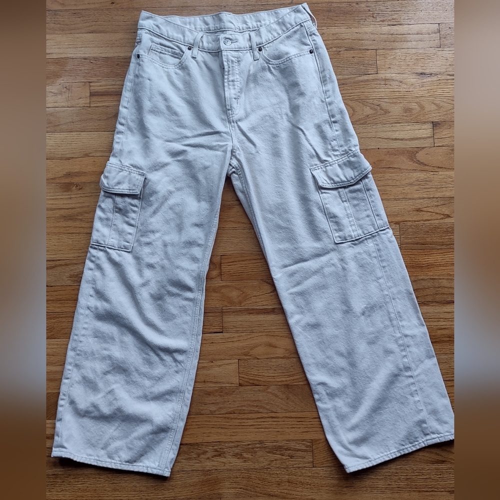Beige Extra High Rise Sky-Hi Wide Leg Secret Smooth Pocket Jeans Sz 10P Old Navy